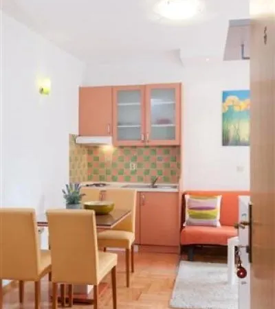 Beachwalk Apartment