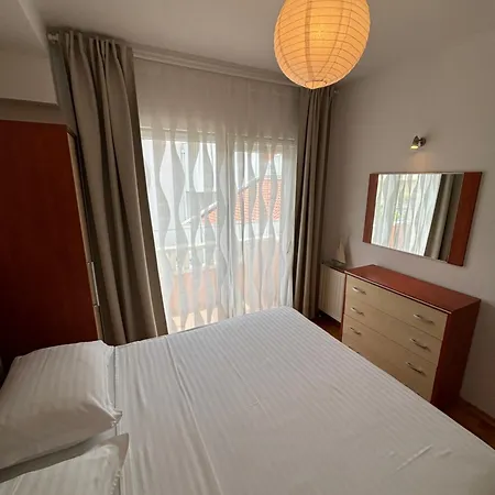 Beachwalk Apartment *